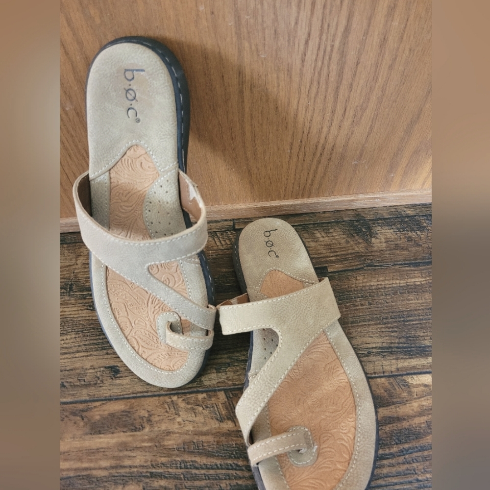 b.o.c women's sandals